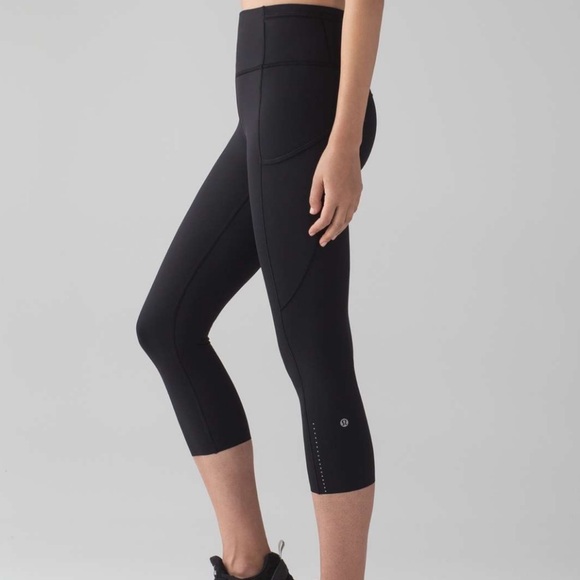 Lululemon Fast & Free Crop II *Nulux 19"Black - Picture 1 of 13
